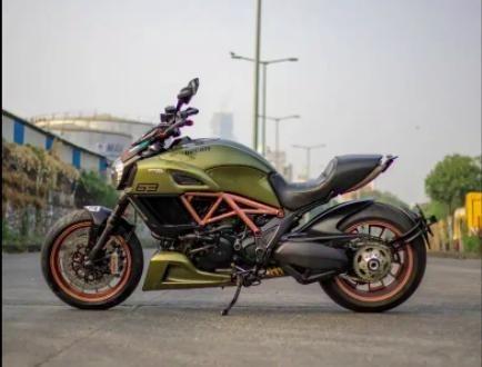 Ducati Diavel 1200cc 2015