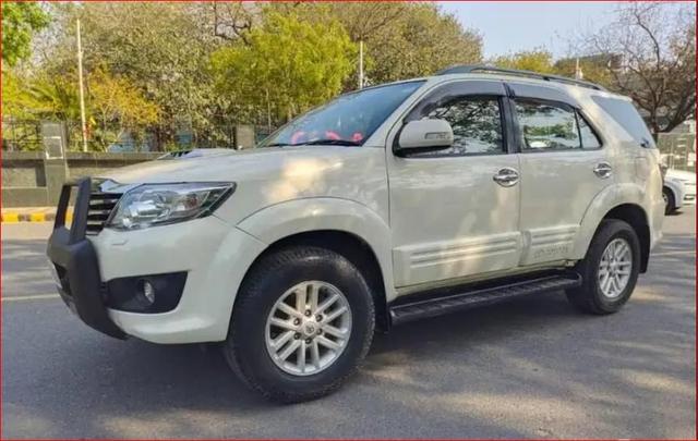 Toyota Fortuner 3.0 4X2 AT 2014
